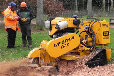 Carlton SP5014TRX stump grinder - image: HW